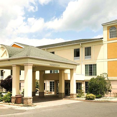Comfort Inn & Suites Mount Pocono Eksteriør bilde