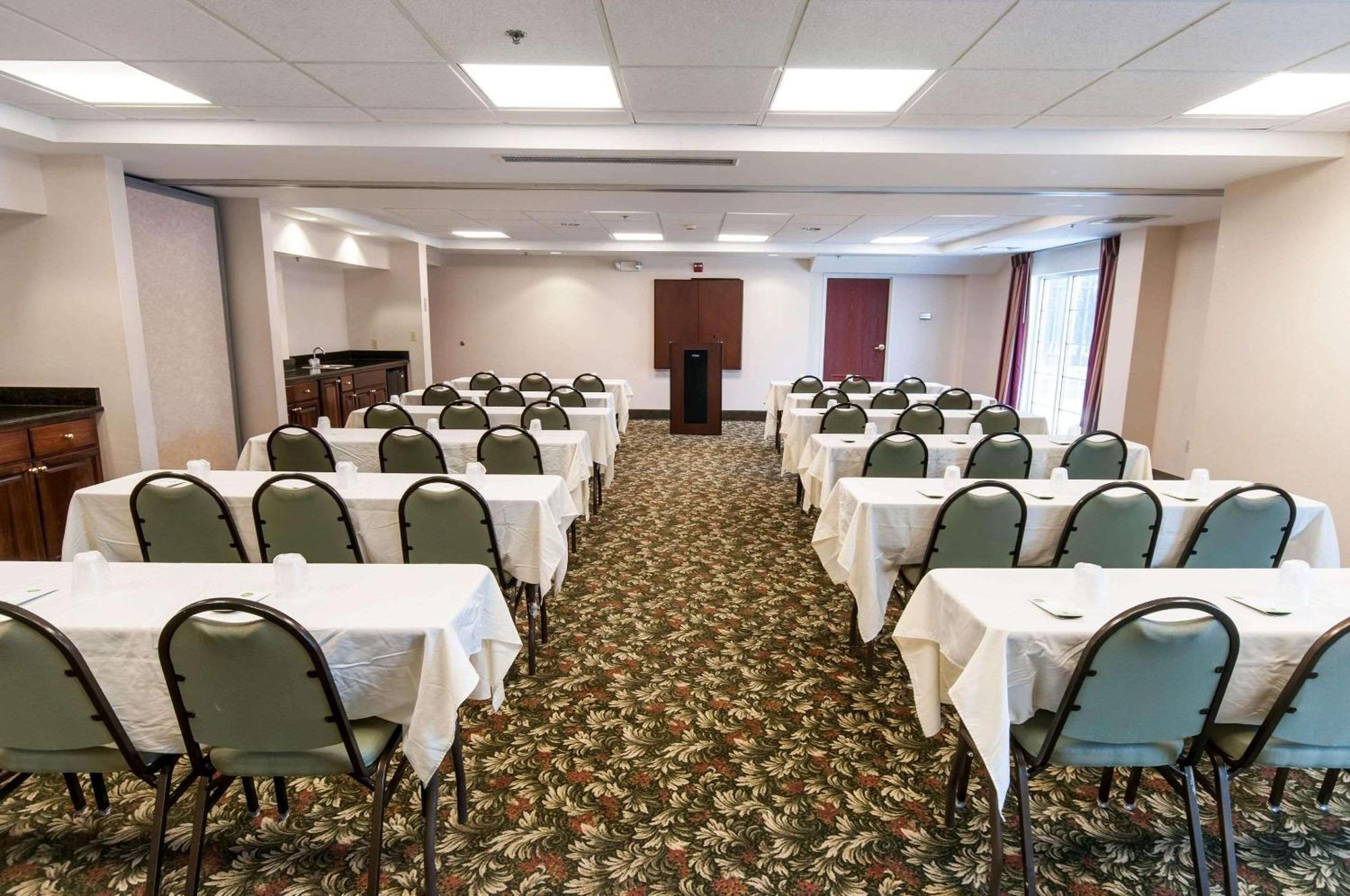 Comfort Inn & Suites Mount Pocono Eksteriør bilde