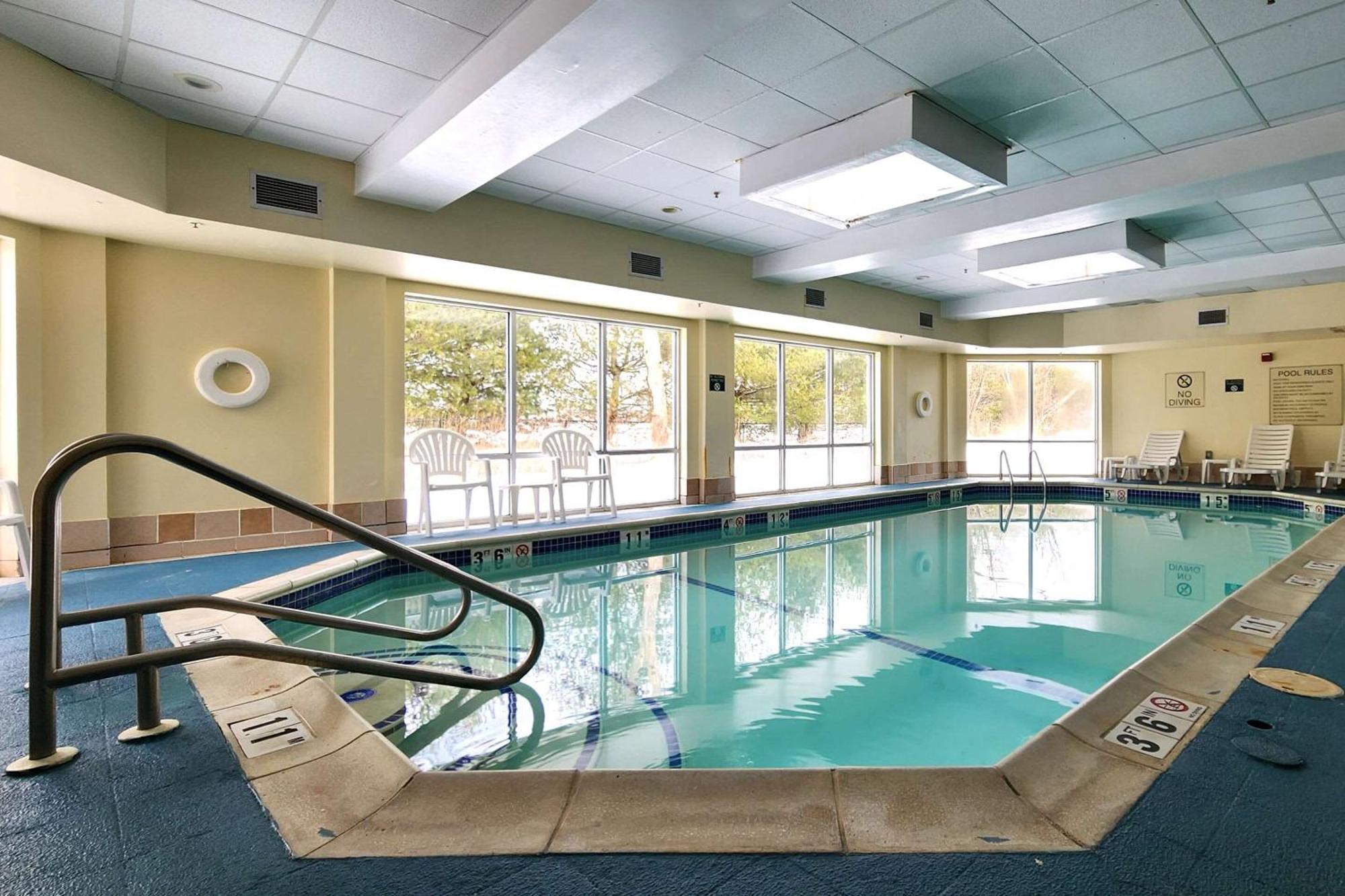 Comfort Inn & Suites Mount Pocono Eksteriør bilde