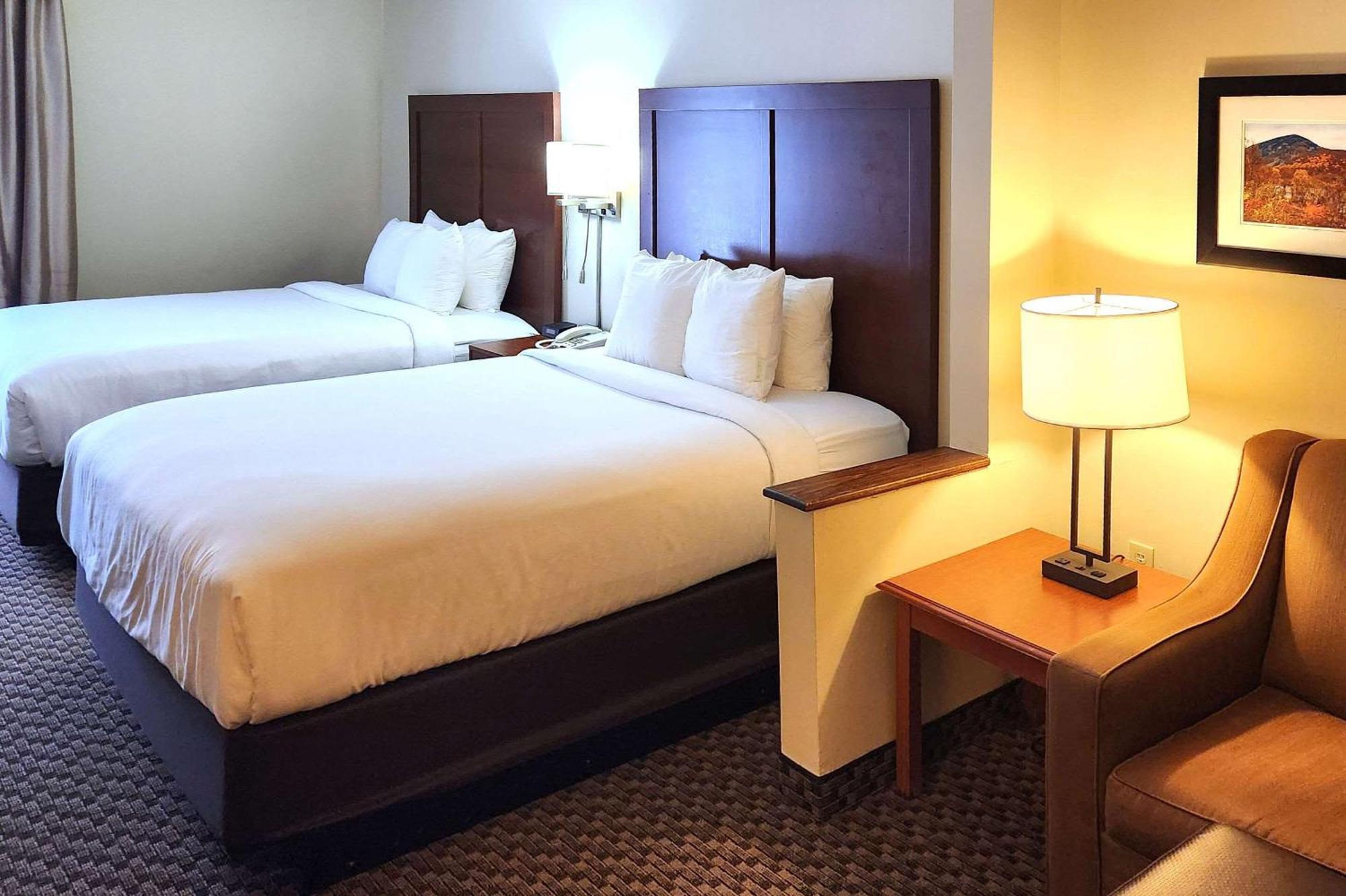 Comfort Inn & Suites Mount Pocono Eksteriør bilde