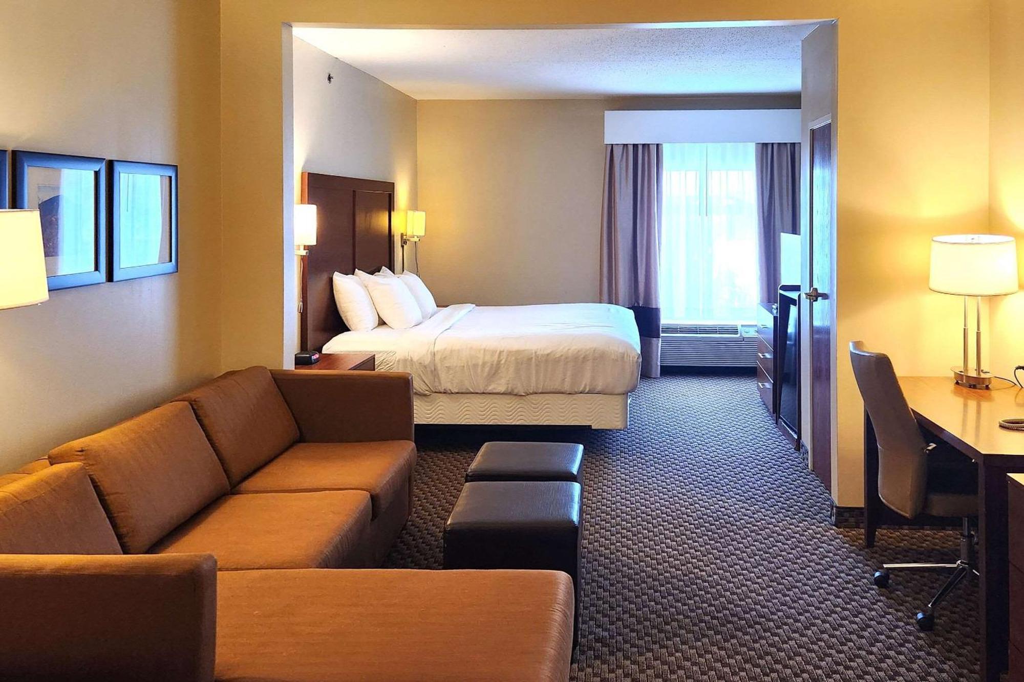 Comfort Inn & Suites Mount Pocono Eksteriør bilde