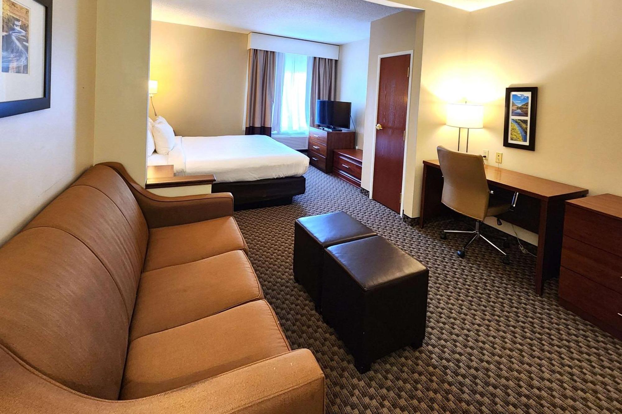 Comfort Inn & Suites Mount Pocono Eksteriør bilde