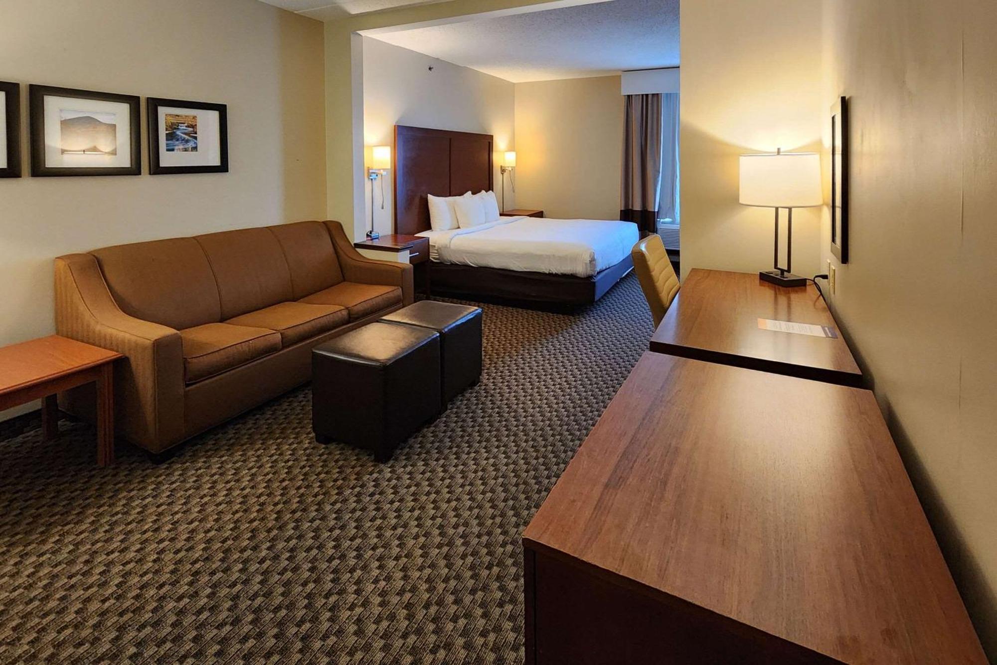 Comfort Inn & Suites Mount Pocono Eksteriør bilde