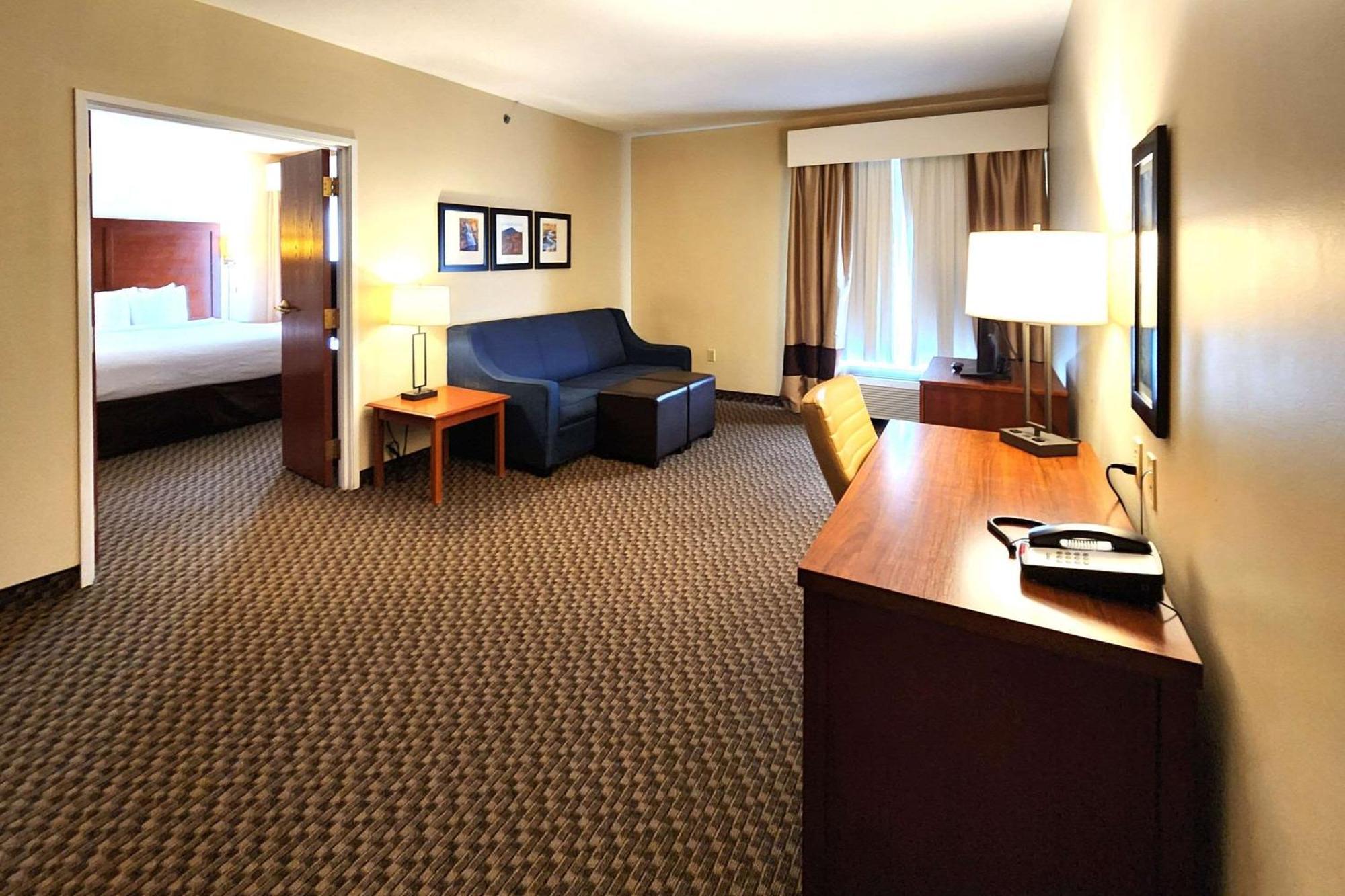 Comfort Inn & Suites Mount Pocono Eksteriør bilde