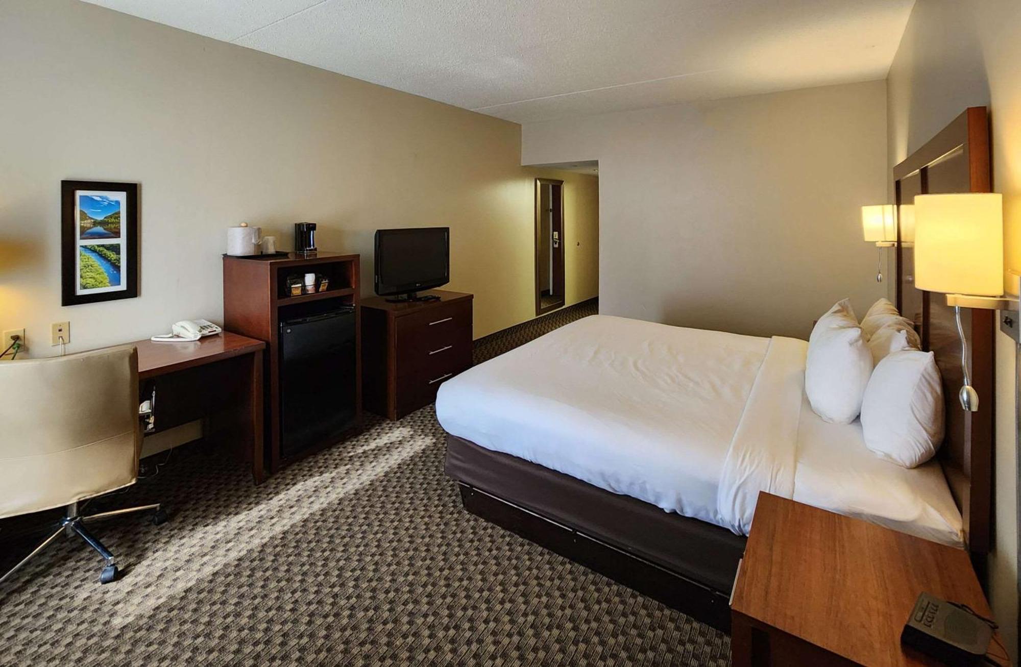 Comfort Inn & Suites Mount Pocono Eksteriør bilde