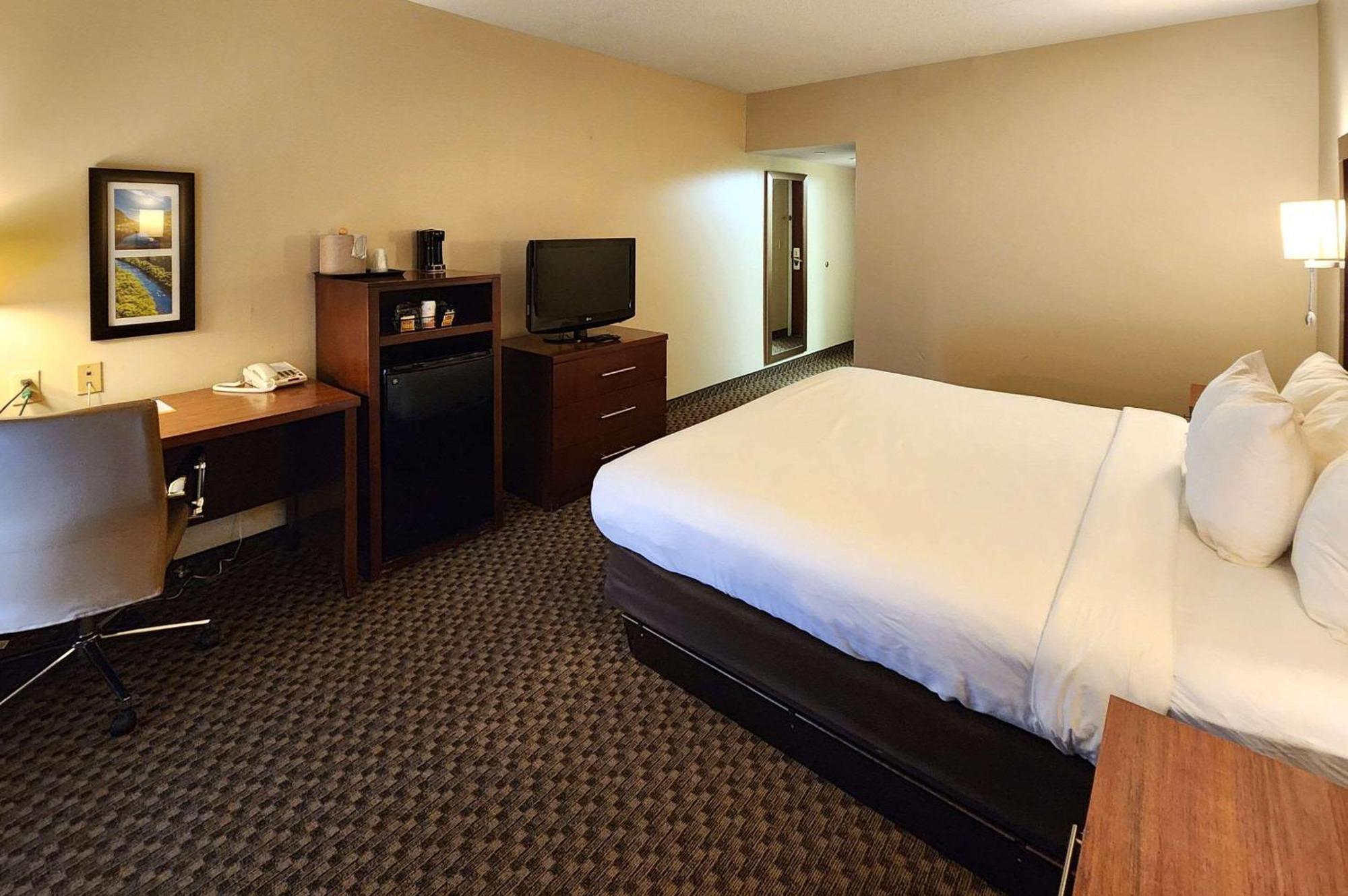 Comfort Inn & Suites Mount Pocono Eksteriør bilde