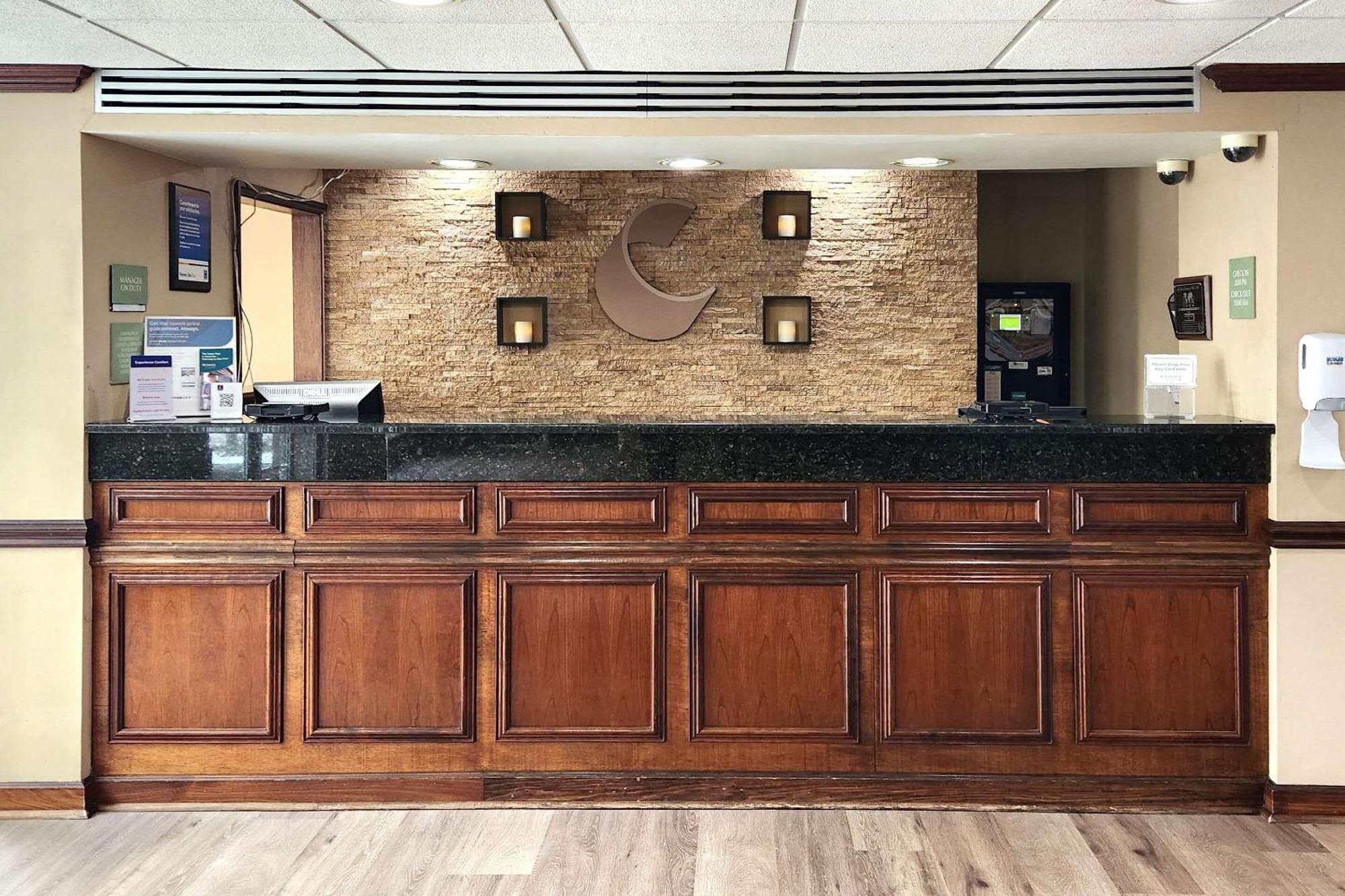 Comfort Inn & Suites Mount Pocono Eksteriør bilde